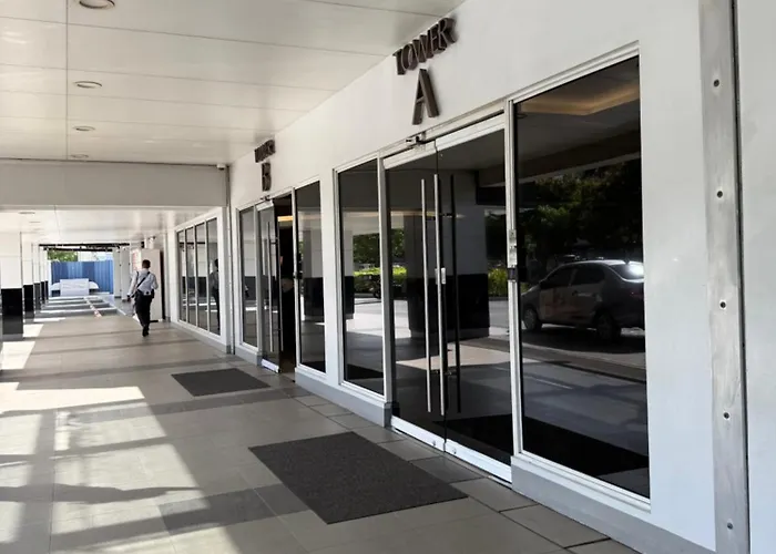 Shell Residences 5th Floor Near Moa & Naia - Aiza Place Manila