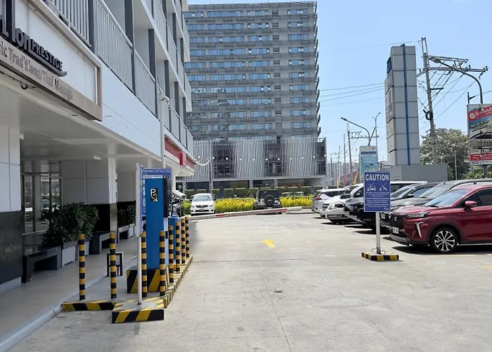Shell Residences 5th Floor Near Moa & Naia - Aiza Place Manila